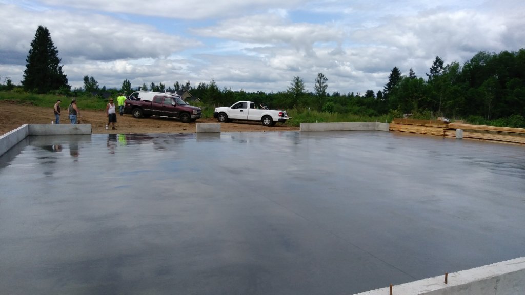 Concrete pump truck pour in Cathlamet, WA