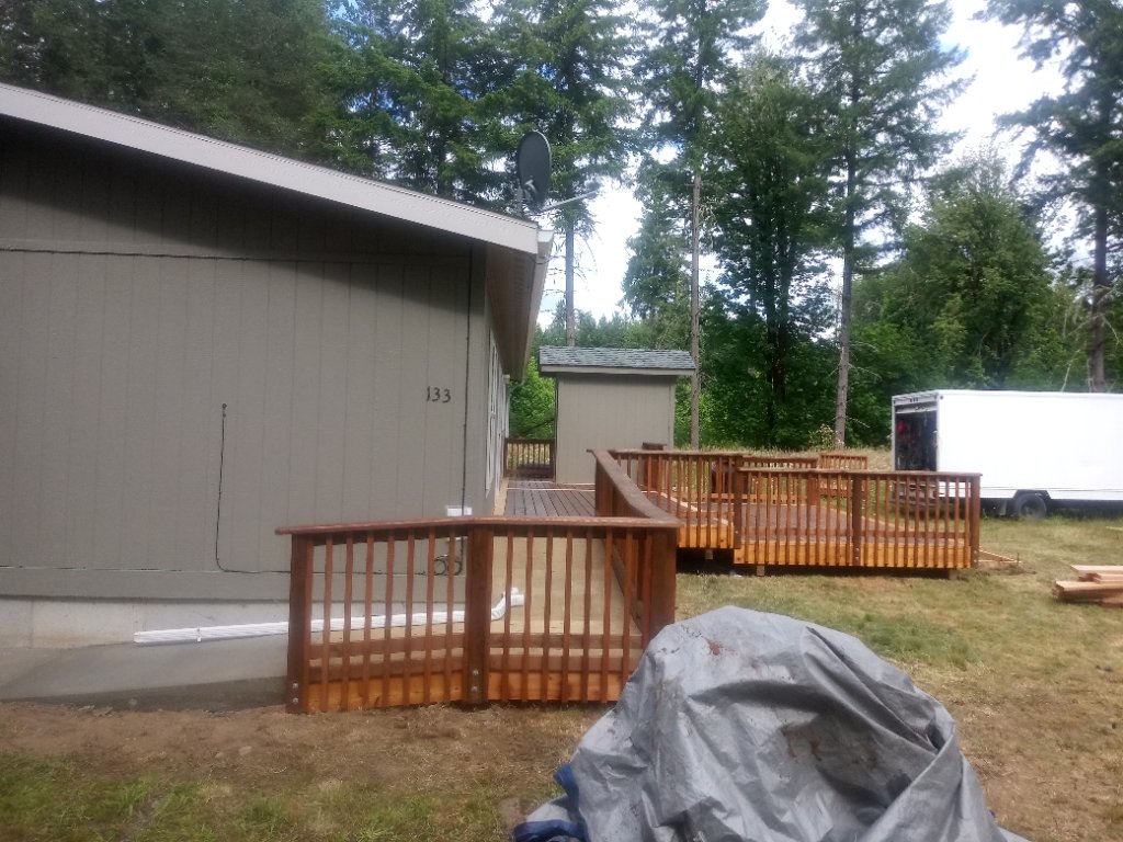 Deck with ramp and railing in Kelso, WA
