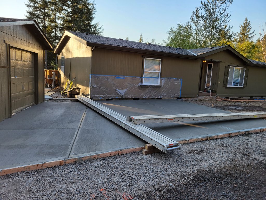 Concrete sidewalk in Longview, WA