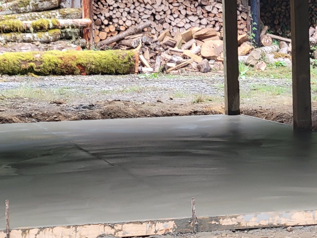 Concrete patio pour in Ridgefield, WA
