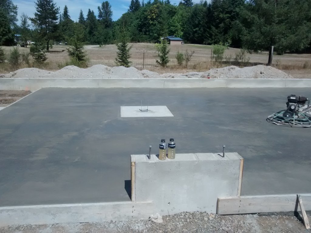 Concrete pour and team in Cathlamet, WA