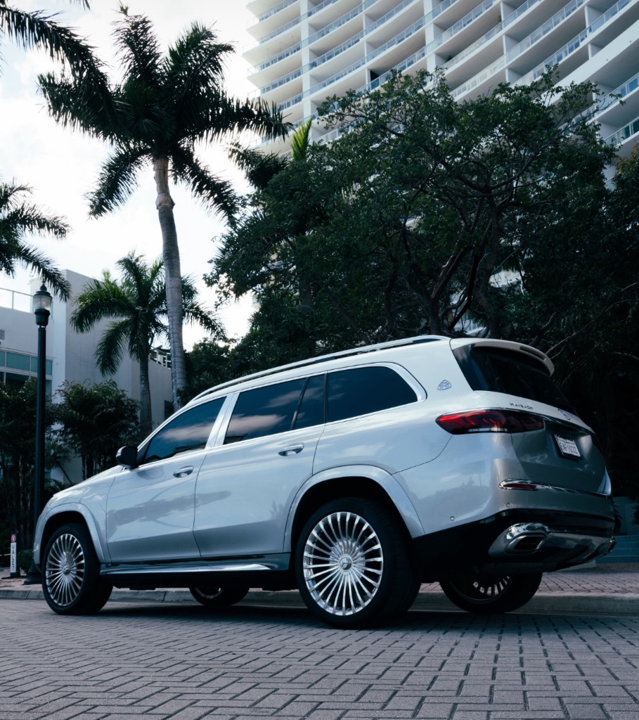 Miami short-term luxury rentals