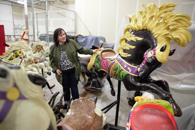 Historic Jantzen Beach carousel finds new home in The Dalles