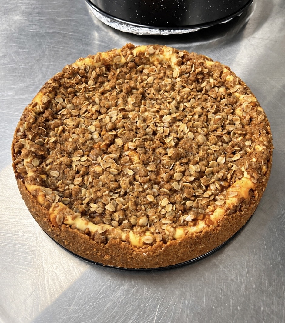 Apple Crumble Cheesecake