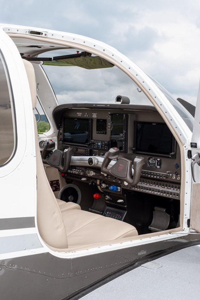 Bonanza D-EVOT 4