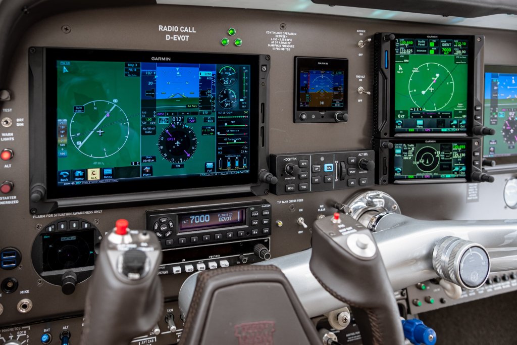Bonanza D-EVOT 11