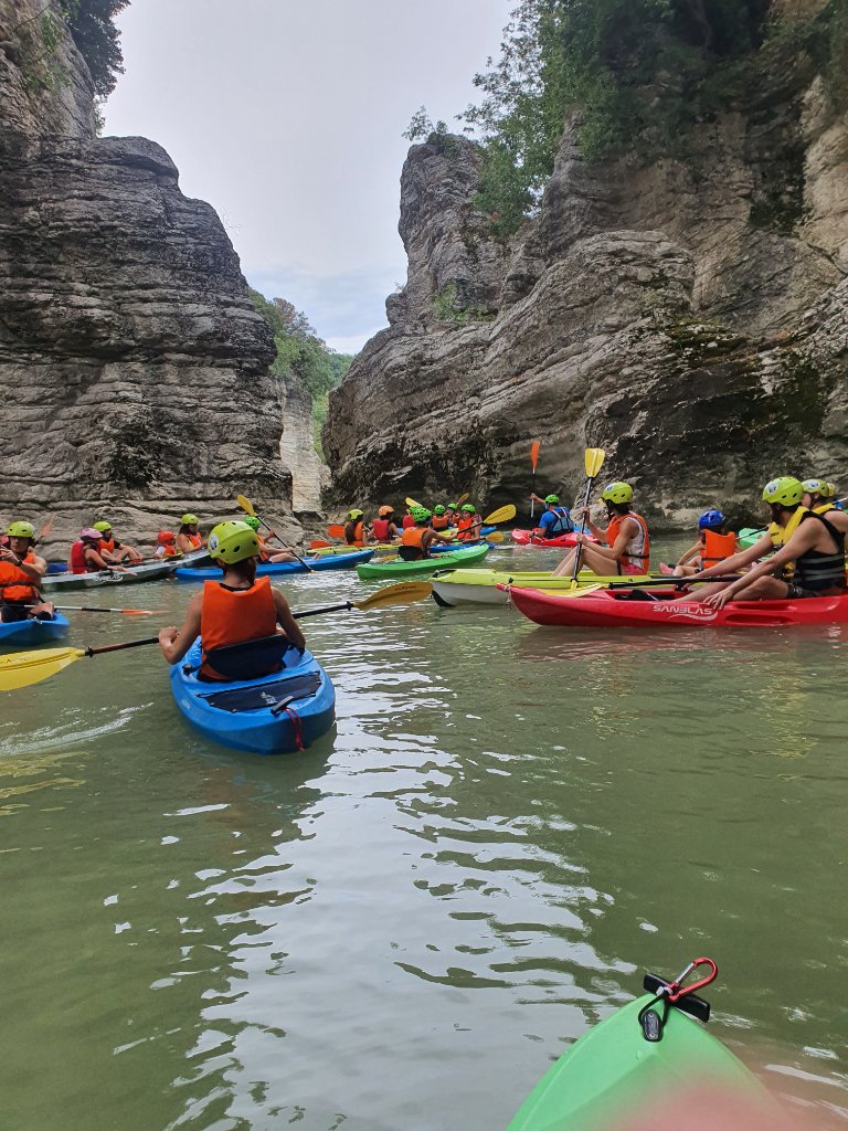 Rafting in gola