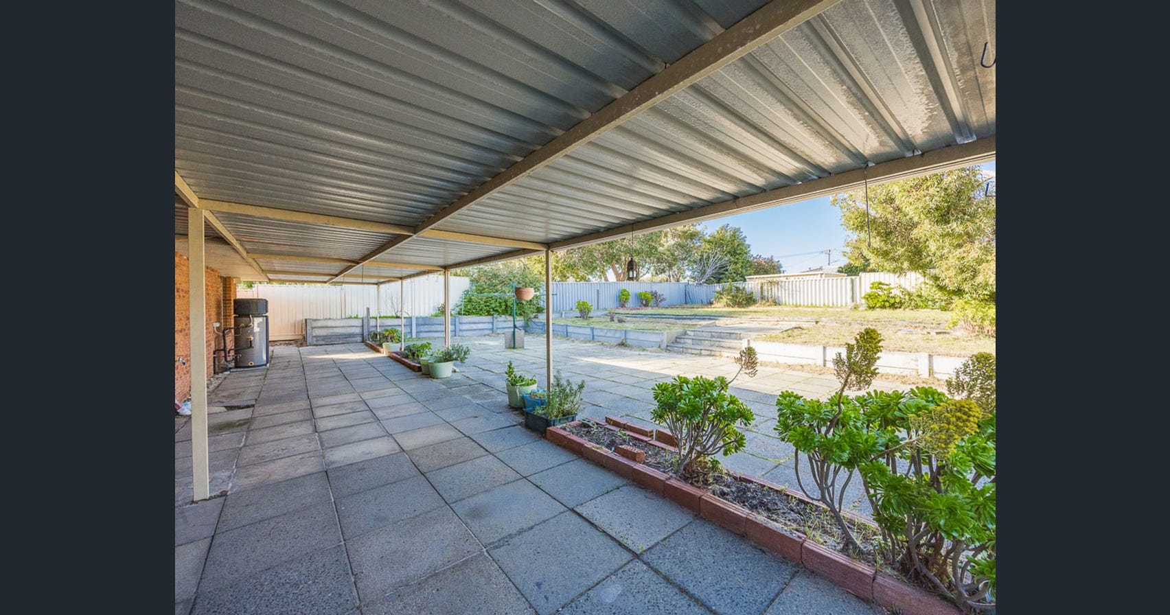 9 Farnesian Circle, Mirrabooka thumb 11