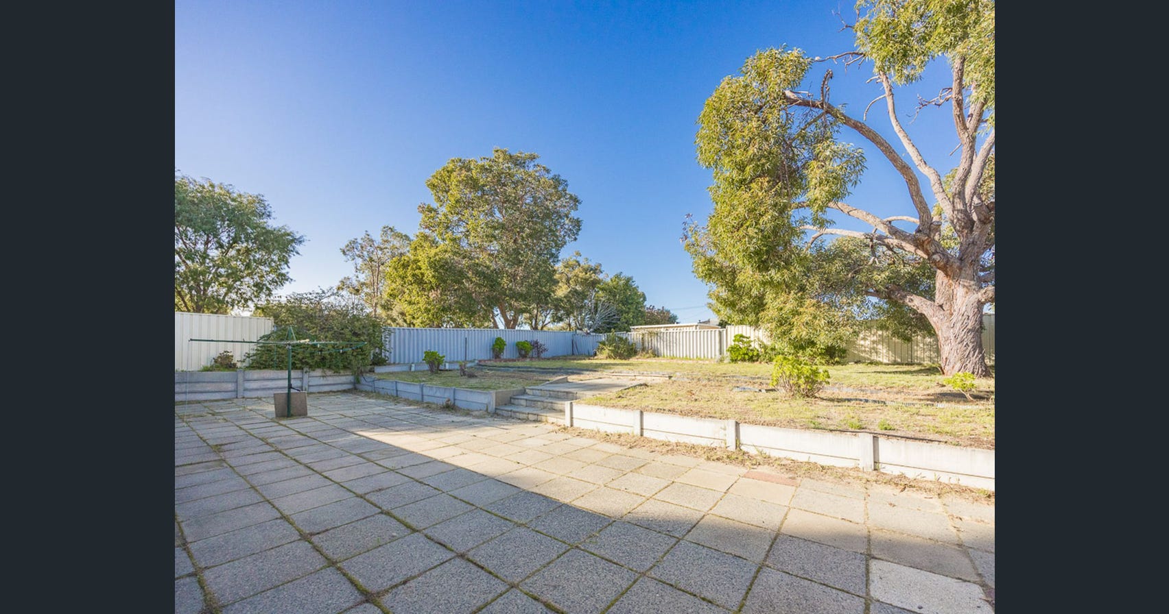 9 Farnesian Circle, Mirrabooka thumb 12