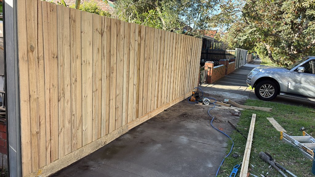 Fencing in West Perth