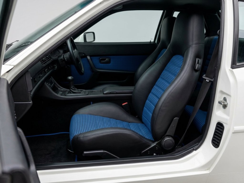 Heritage Bucket Seat — Blue Plaid Center Insert