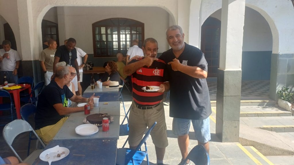 Confraternização — Parabéns!