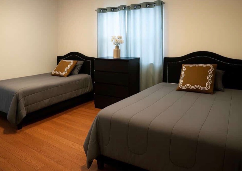 2-Person Room