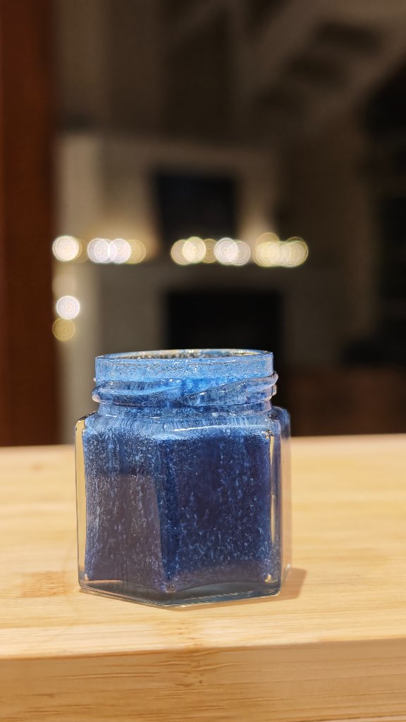 Hexagonales Glas mit blauer Vanille-Honig Variante für Kinder