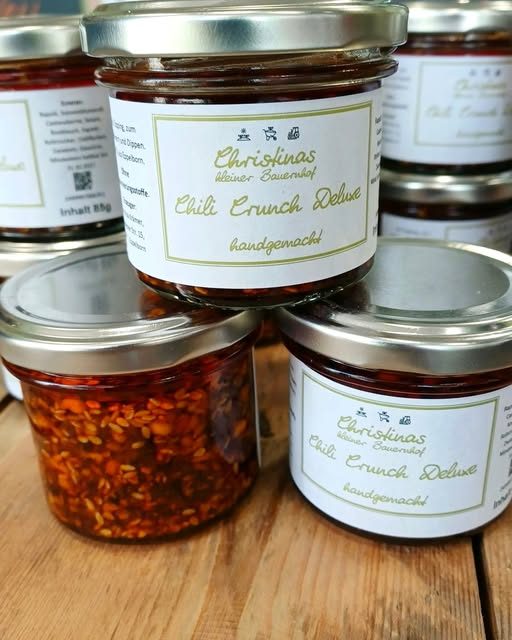 Endlich ist er wieder da – Chili Crunch Deluxe frisch im Hofladen 😍