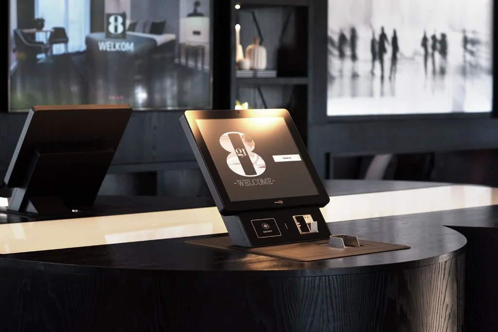 GR8 Hotels kiosk installation