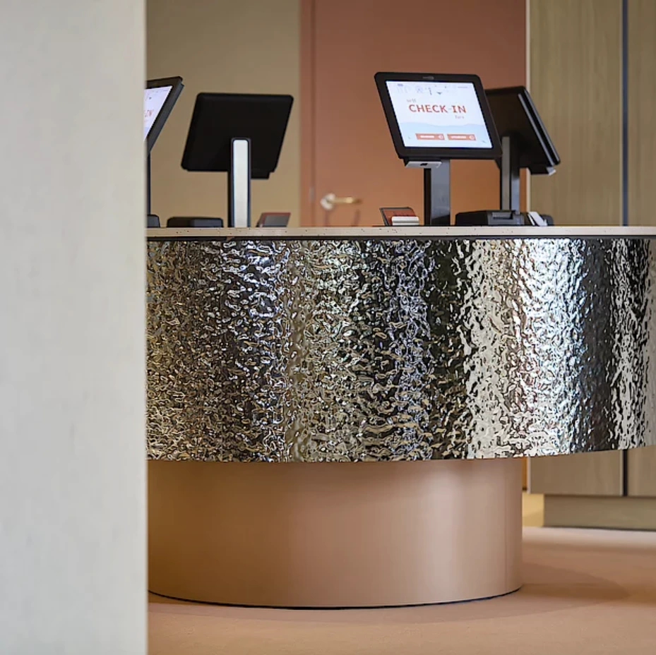 Carlton Beach Hotel Scheveningen installation