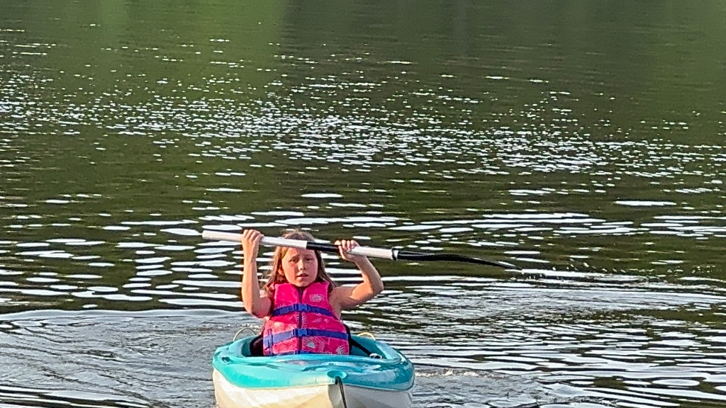 Young paddler crushing it