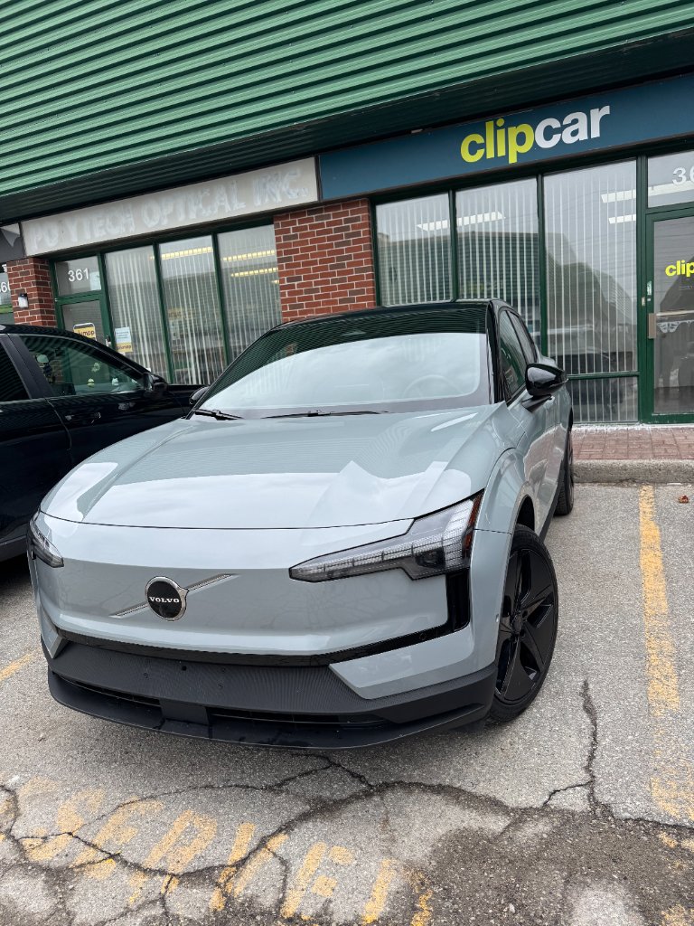 Why Luxury Car Owners in Toronto Choose PPF Without Exception