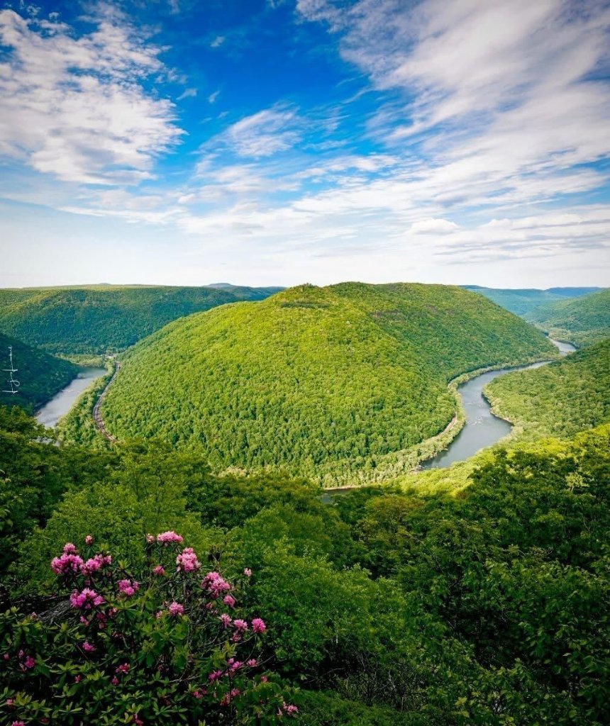 In the Eyes of: A Scenic Photographer