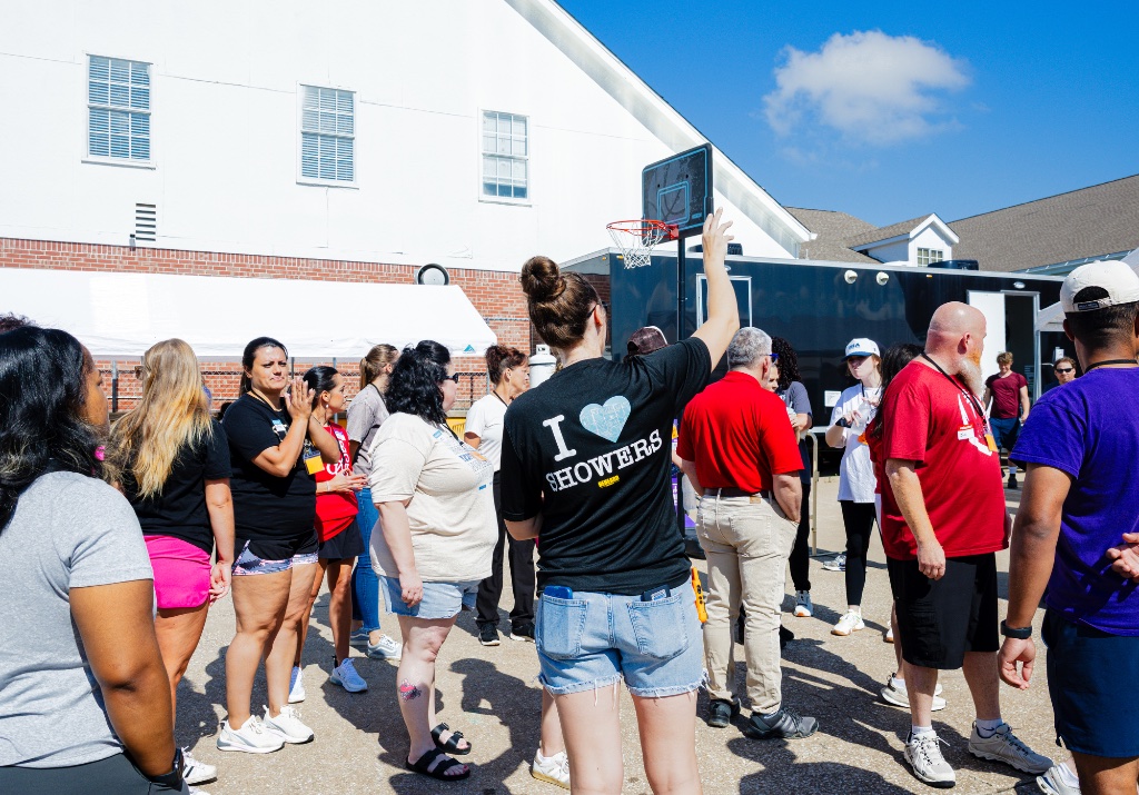 Volunteer moment 17
