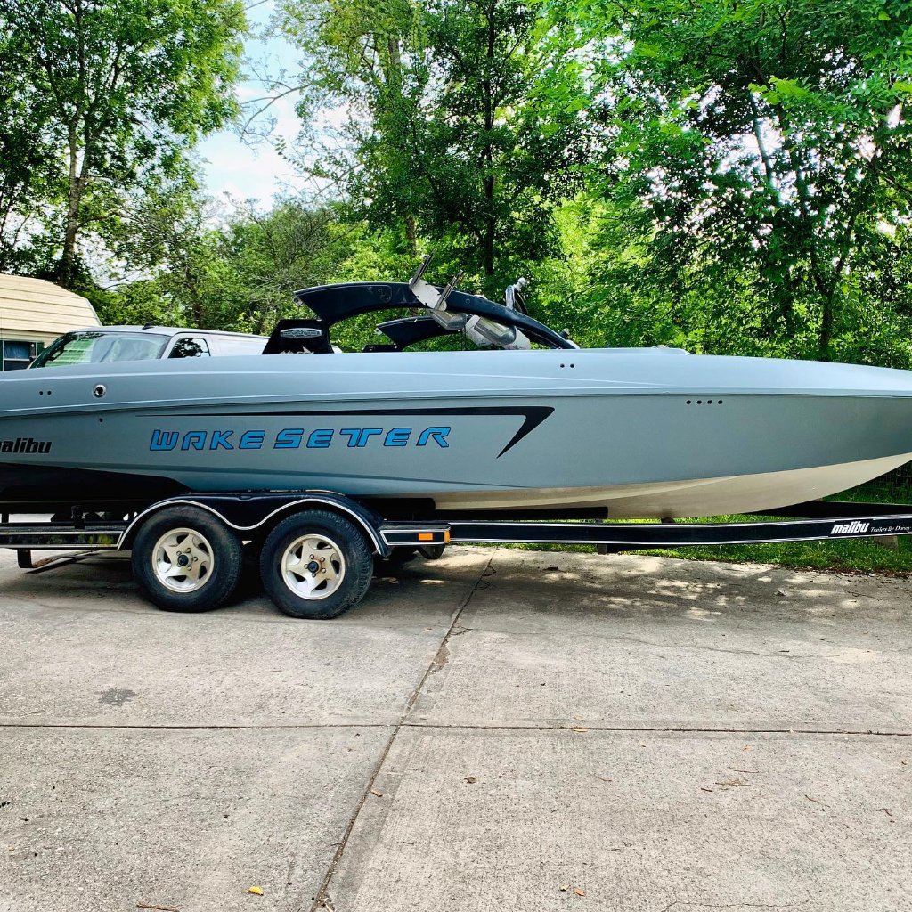 Malibu Wakesetter Boat Wrap