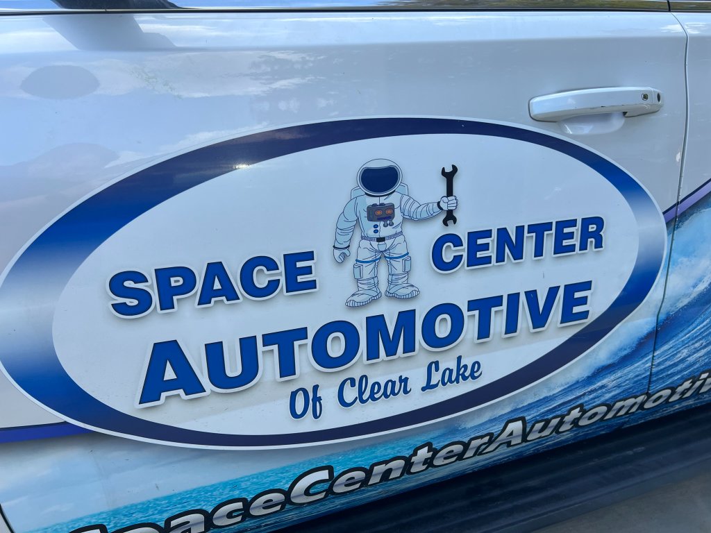 Space Center Automotive SUV Wrap