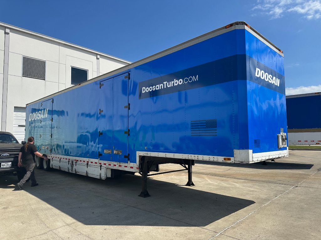 Doosan trailer wrap 4