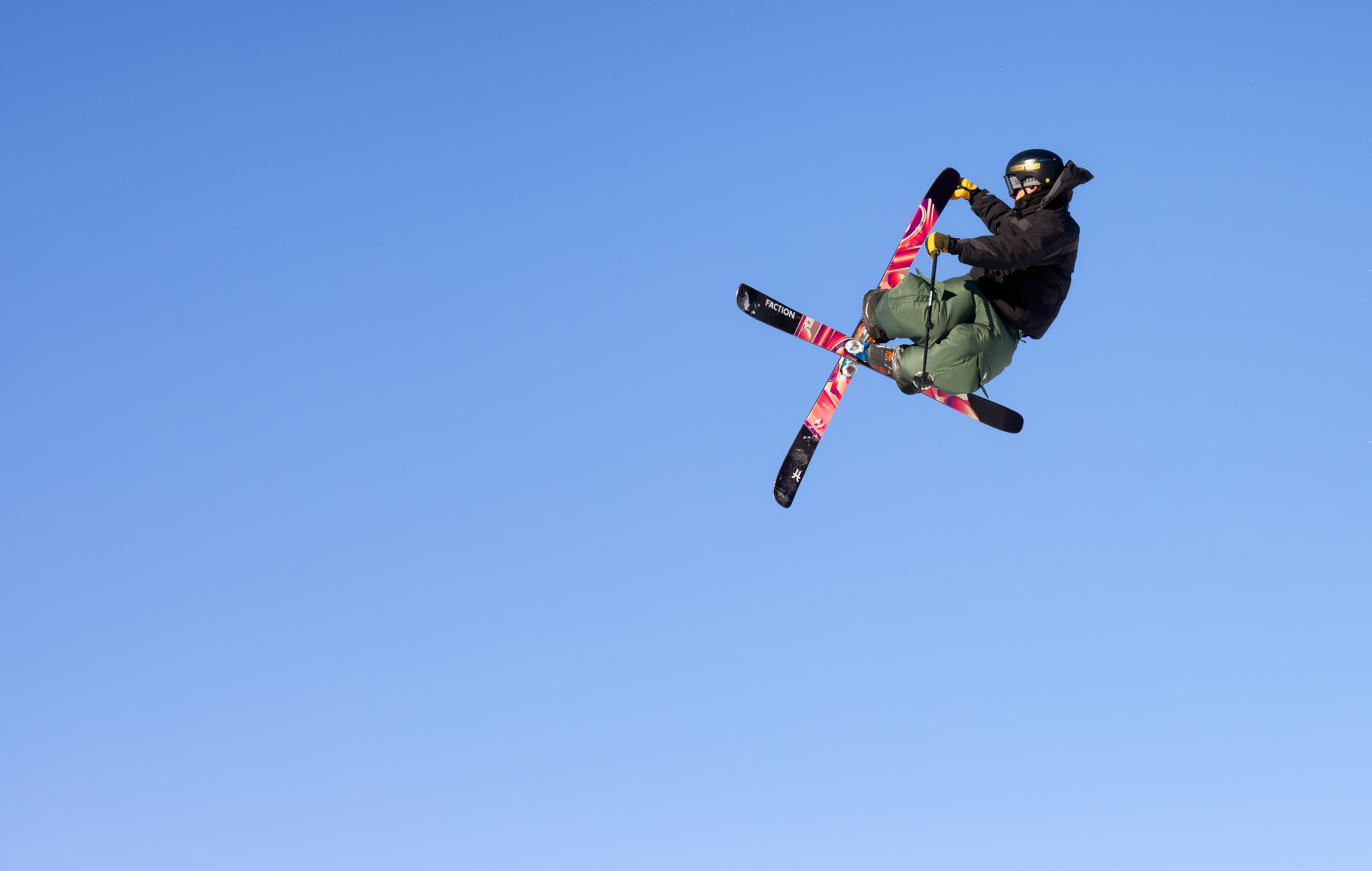 Freestyle skiing