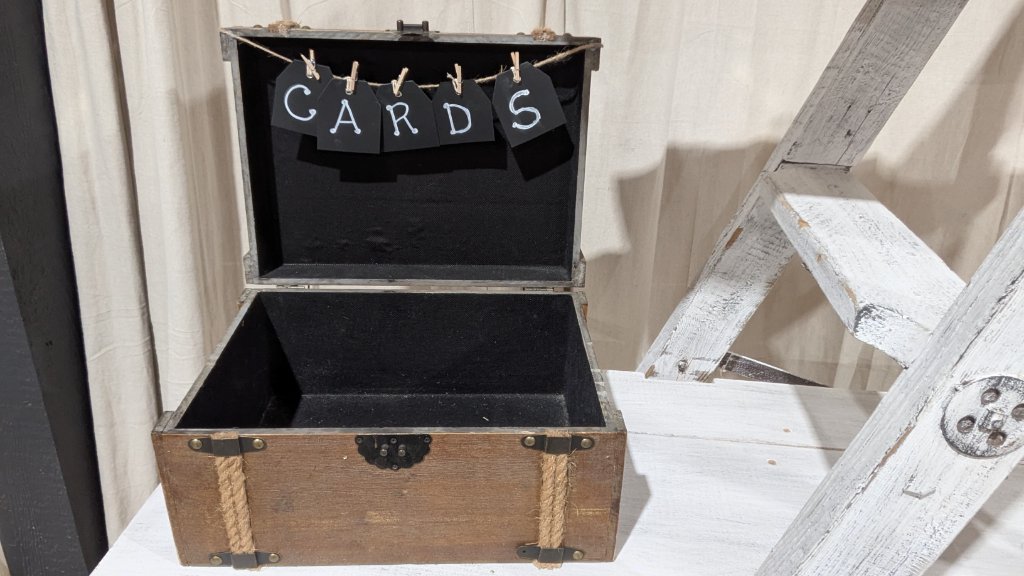 Rustic Cards Trunk Box