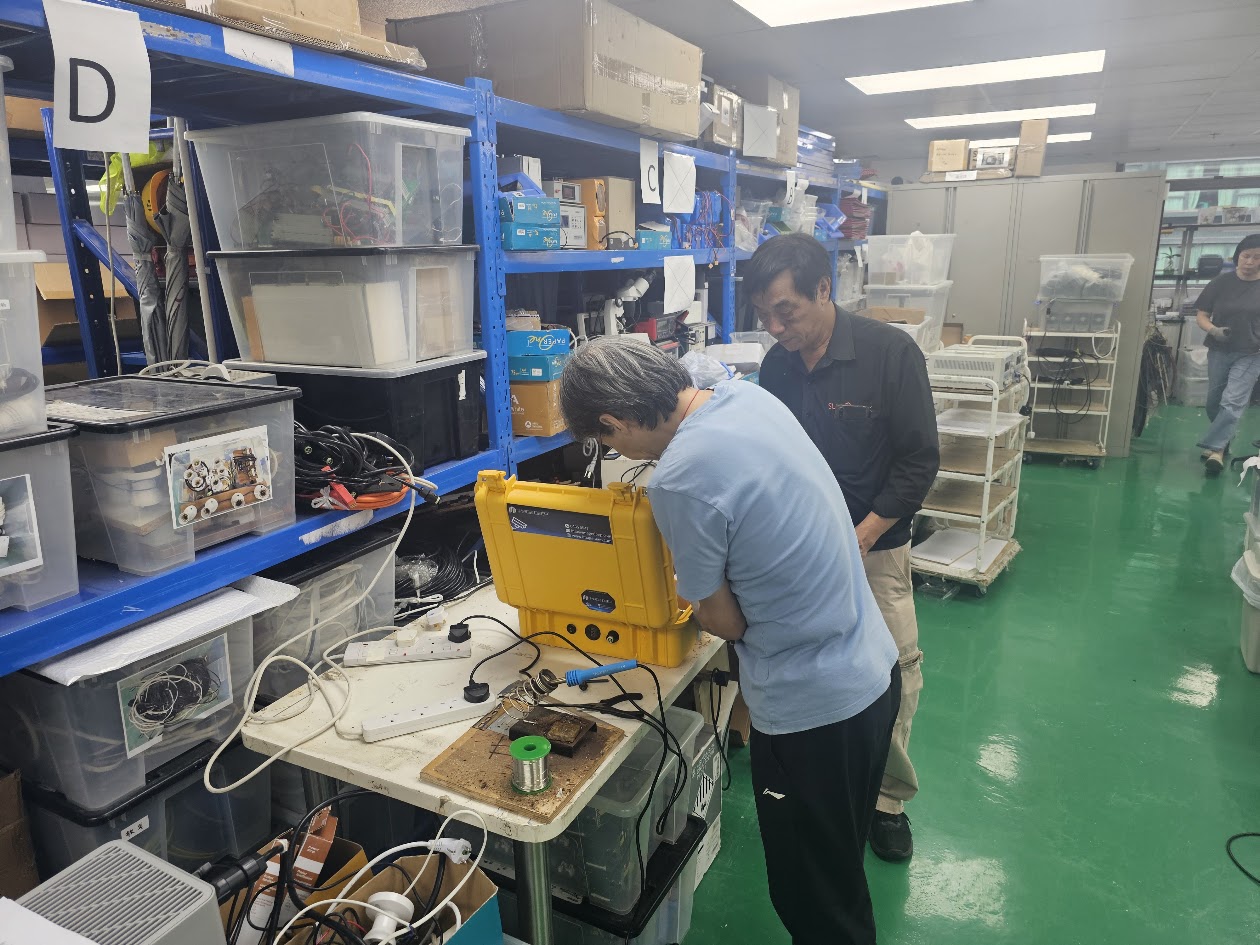 ImageDeep team building and testing hardware in the lab