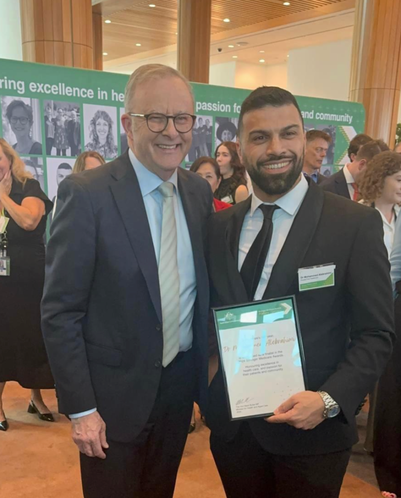 Dr. Mohammed Alebrahimi with the Prime Minister at the Medicare Excellence Awards
