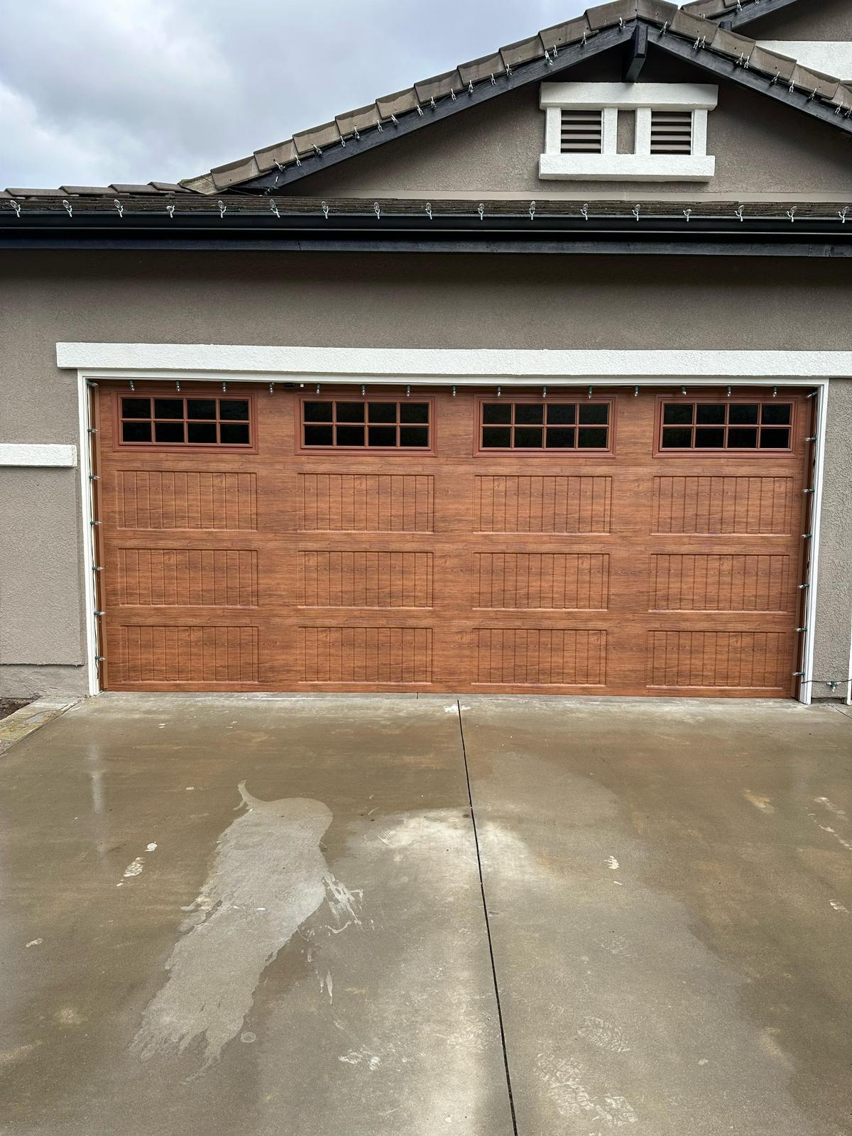 garage door website  template preview