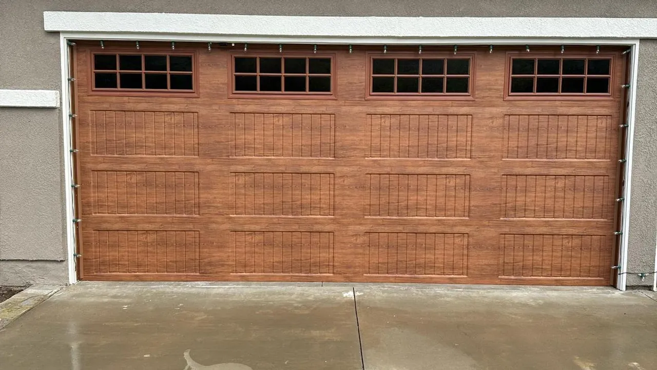 garage door website  template preview