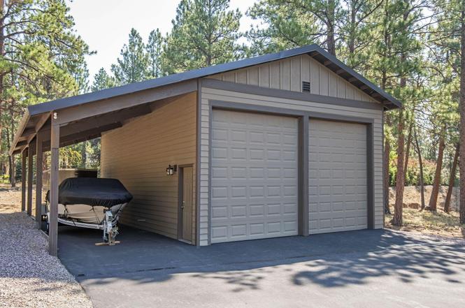 Detached Garage & Carport โ Bend