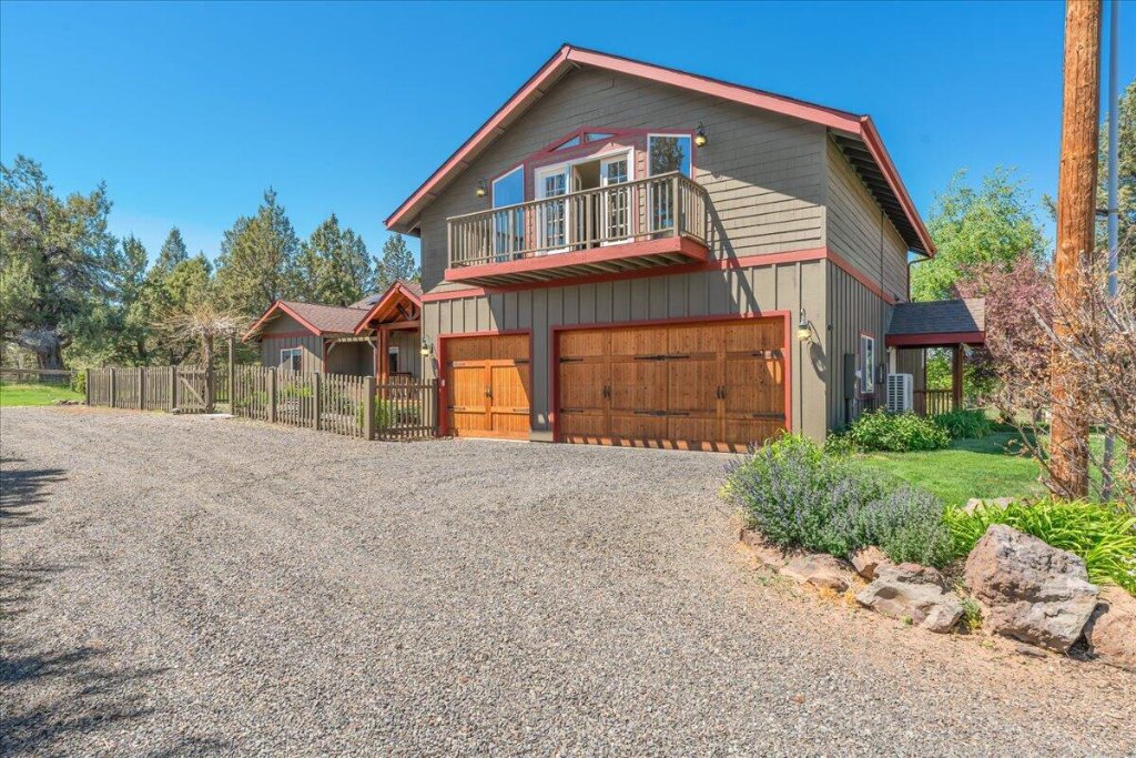Exterior Remodel โ Sisters