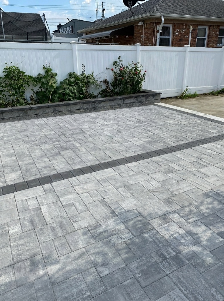 Backyard Paver Patio & Decorative Wall - Photo 2 - TrueCraft Construction