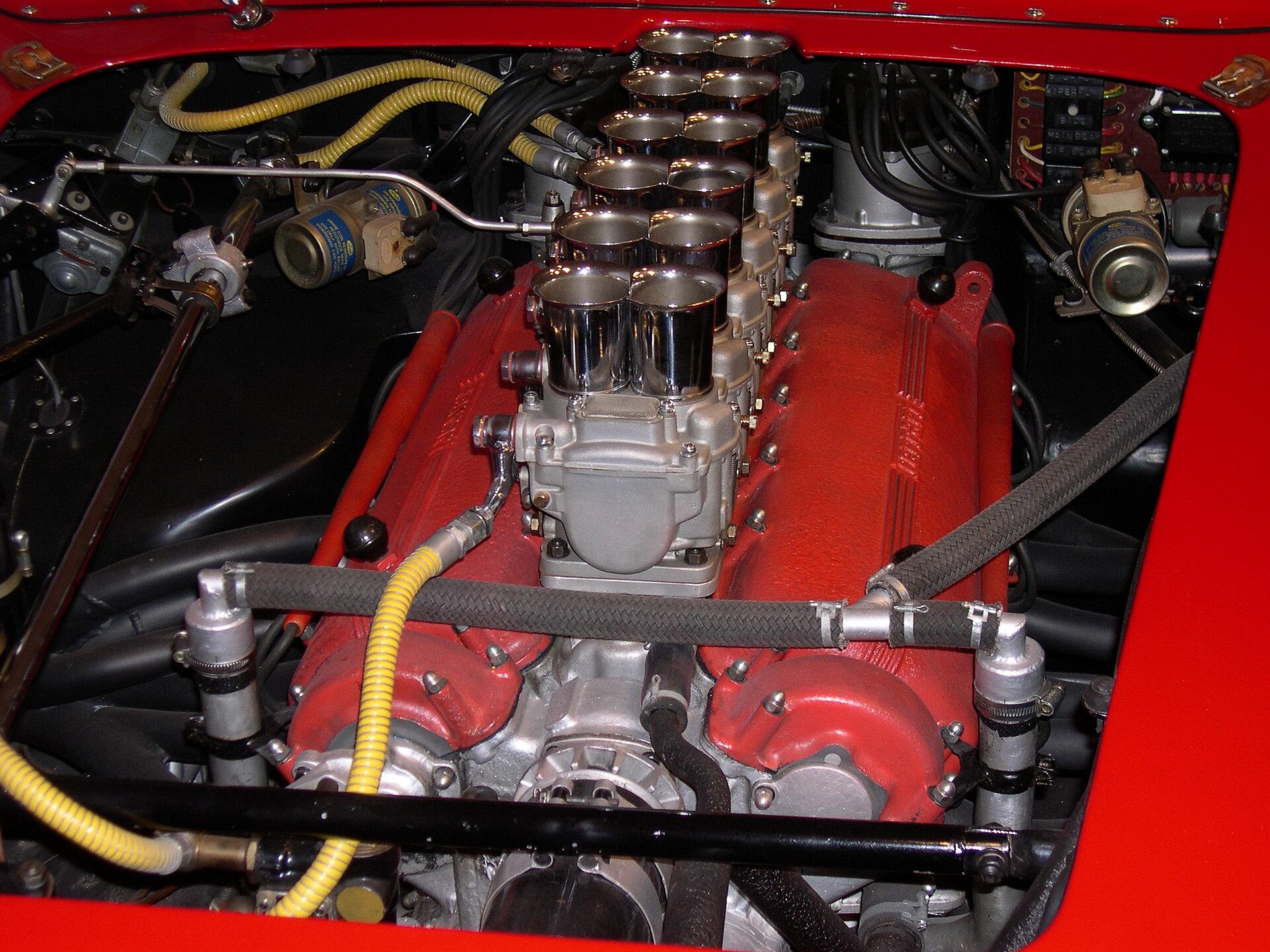 1961 Ferrari 250 TR 61 Spyder Fantuzzi 250 Colombo Testa Rossa engine From the Ralph Lauren collection on display at the Boston Museum of Fine Arts. Photo taken in 2005. Source: Photo by User:Sfoskett