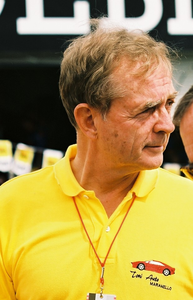 Phil Hill (left) and Jackie Stewart (right) at the 1991 United States Grand Prix.