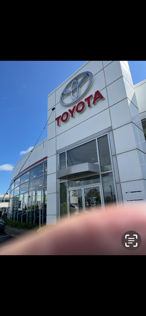 Toyota — Concessionnaire automobile