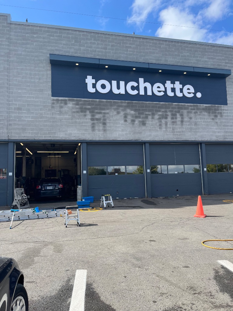 Touchette — Garage commercial