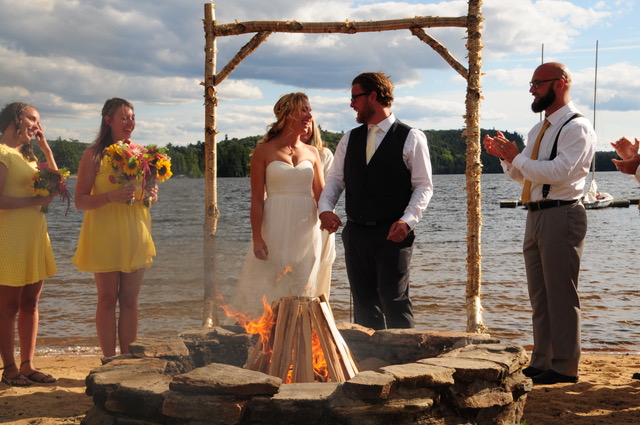 The Beachers lakeside ceremony space