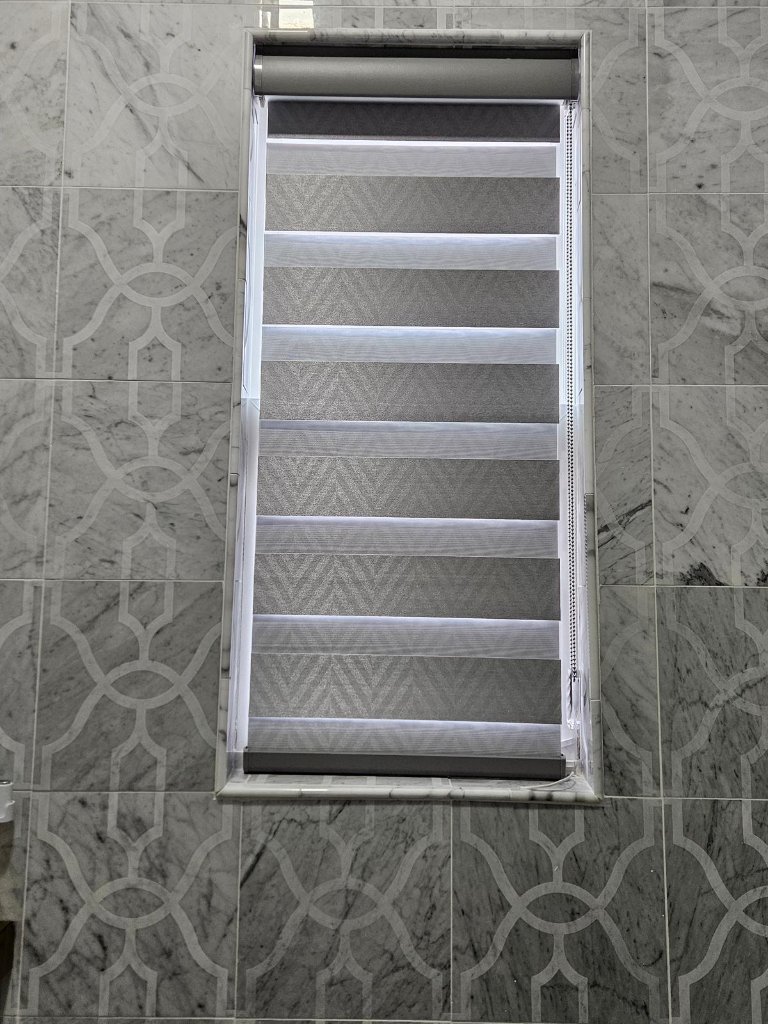 Bath Room – Drill Free Zebra Blind
