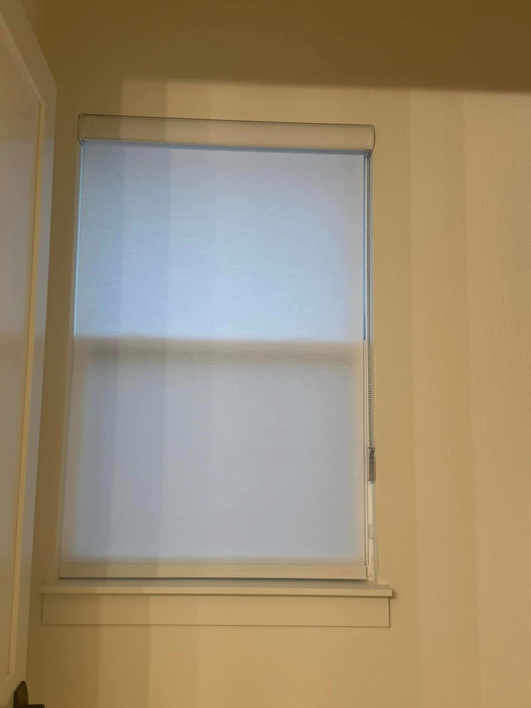 Bedroom – White Sheer Roller Blind