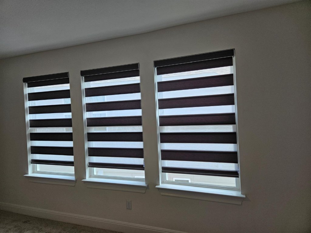 Bedroom – White Roller Small Window