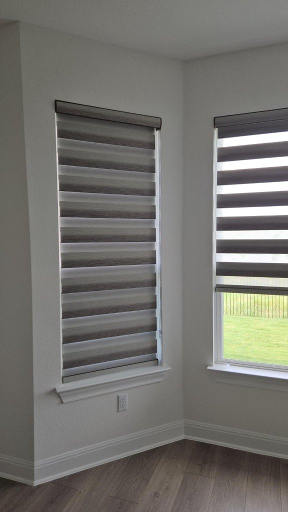Bedroom– Dual shade Zebra Blind