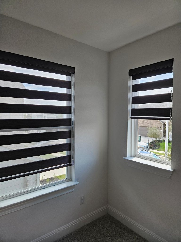 Bedroom – White Roller Warm Room