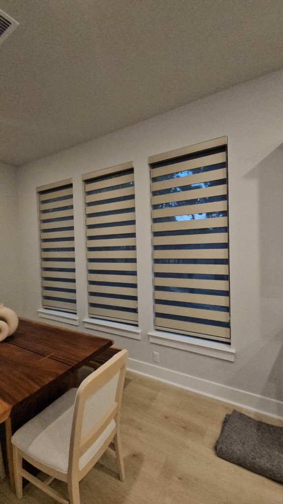 Dining Room – Beige color Zebra Blinds