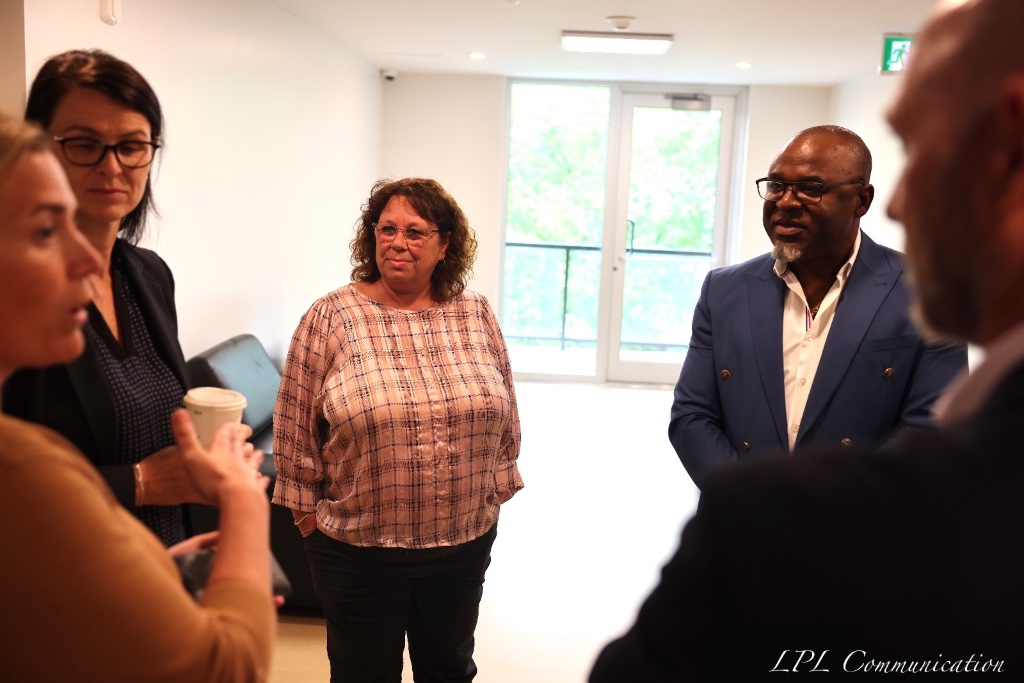 Visite des résidences - Rencontre en salle