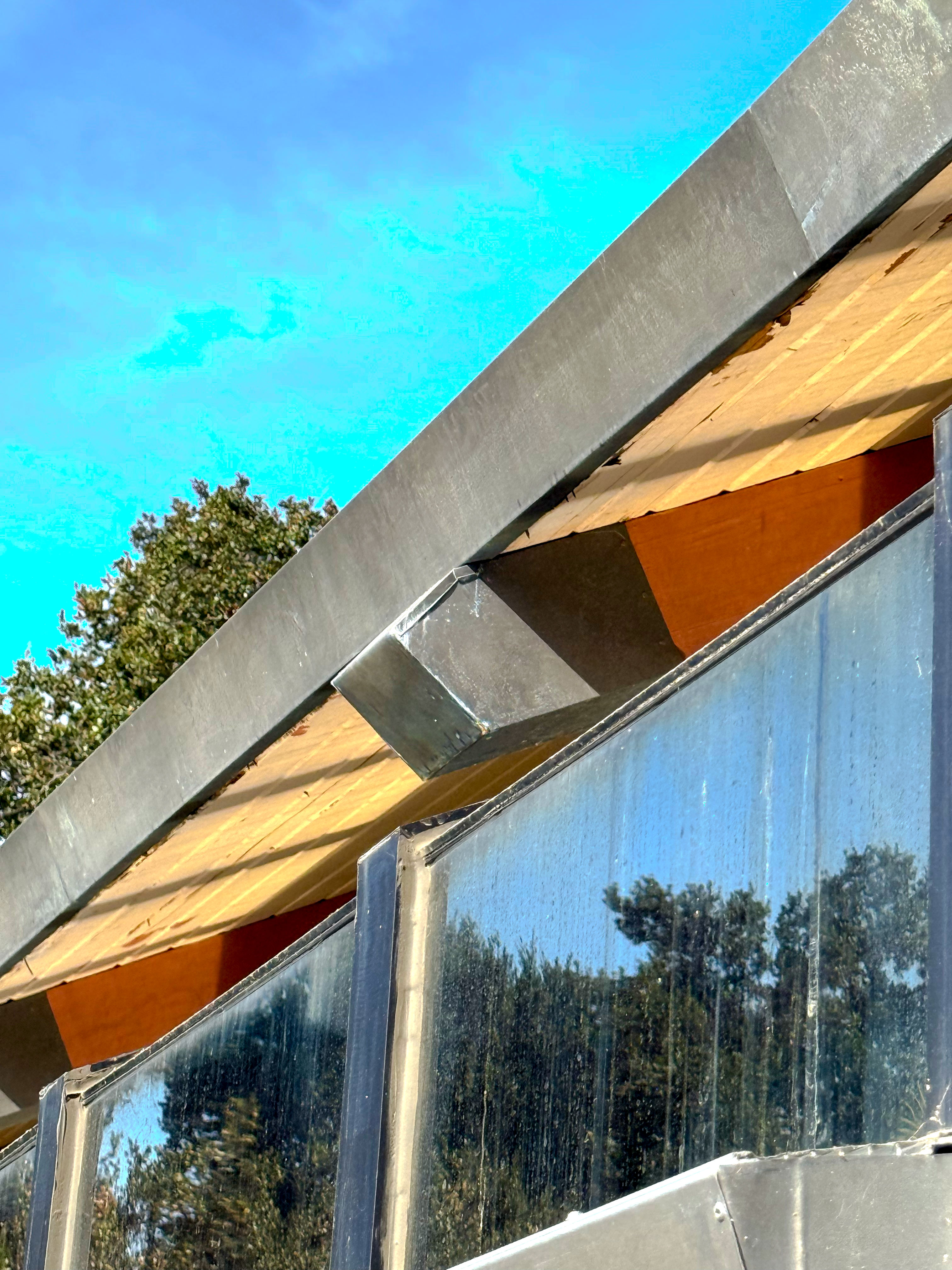 Modern skylight & metal trim